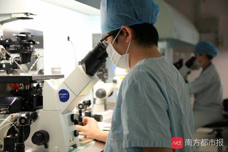 定制人生：中国首位第三代试管婴儿 今是20岁女大学生