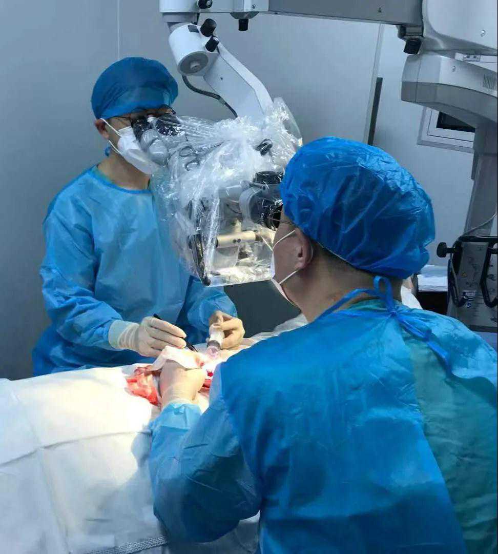 青岛妇儿医院完成岛城首例试管婴儿同步显微取精术