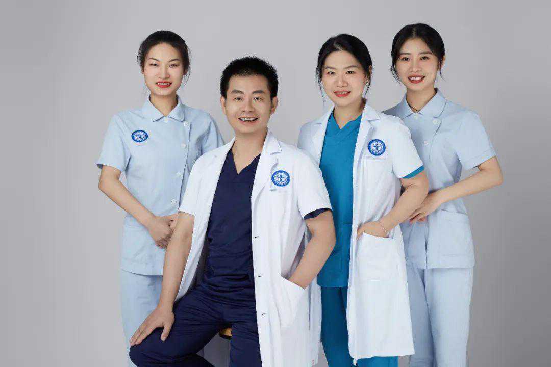 单角子宫+残角子宫+疤痕子宫+输卵管堵塞，试管助孕一次成功！